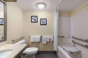Travelodge by Wyndham Perry National Fairgrounds Area I-75